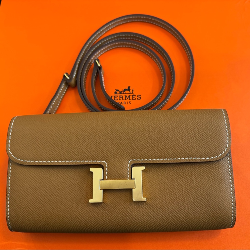 Constance To Go long wallet Crossbody Bag gold on gold new